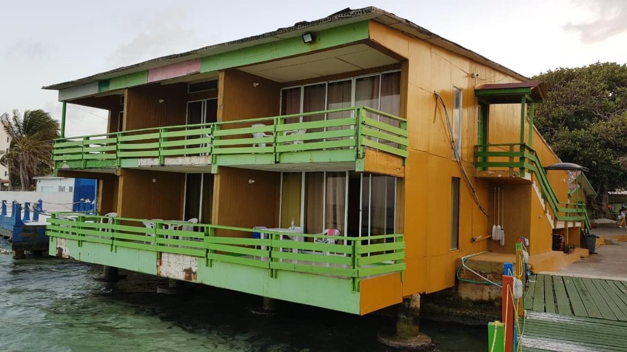 Apartahotel Tres Casitas San Andrés Esterno foto